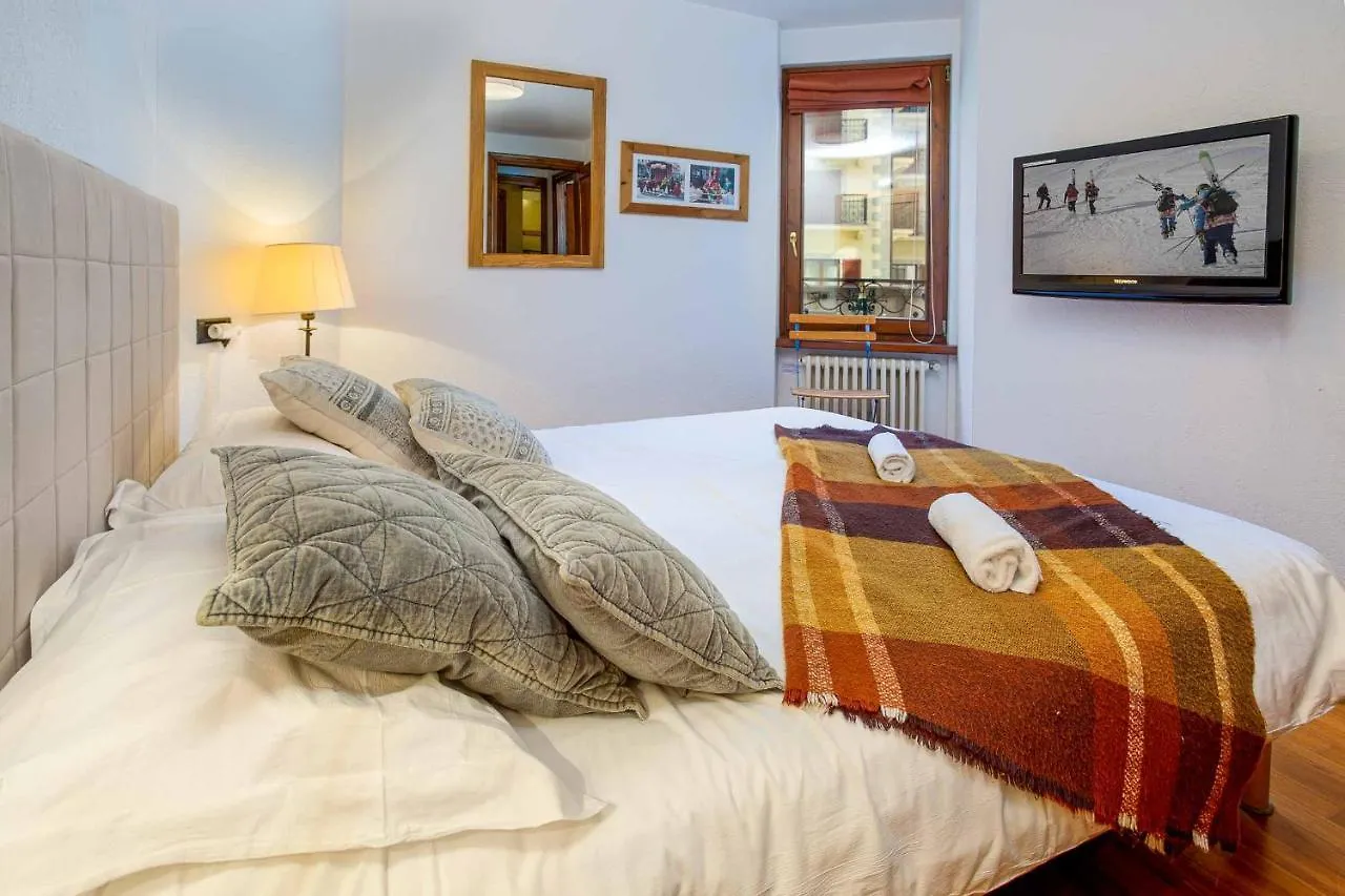 Residence Des Alpes 2 Apartment - Chamonix All Year